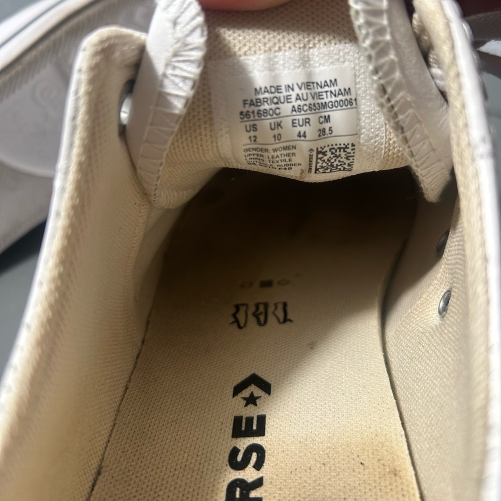 Converse White Platform Low-Top Sneakers - Picture 5 of 5